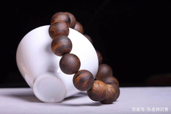 哪些沉香手串具备收藏价值?